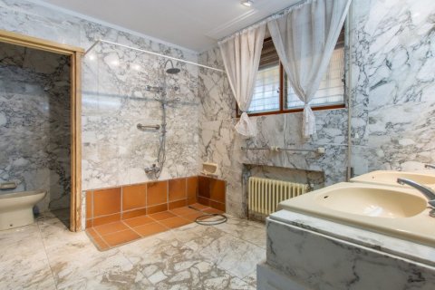 Villa zum Verkauf in El Escorial, Madrid, Spanien 9 Schlafzimmer, 422 m2 Nr. 62209 - Foto 18