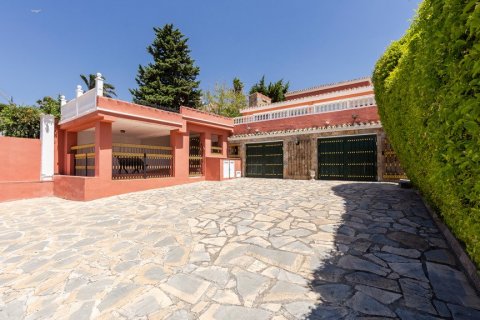 Villa zum Verkauf in Estepona, Malaga, Spanien 6 Schlafzimmer, 594.55 m2 Nr. 3615 - Foto 23