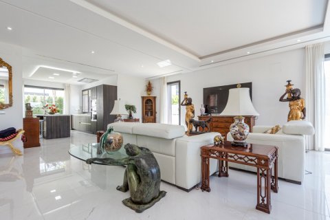 Villa zum Verkauf in Marbella, Malaga, Spanien 5 Schlafzimmer, 832.19 m2 Nr. 62354 - Foto 7