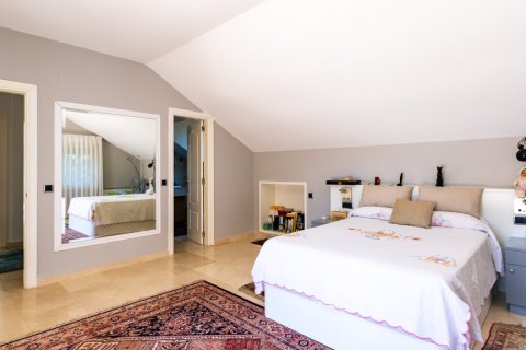 Villa zur Miete in Ciudalcampo, Madrid, Spanien 5 Schlafzimmer, 575 m2 Nr. 62346 - Foto 29