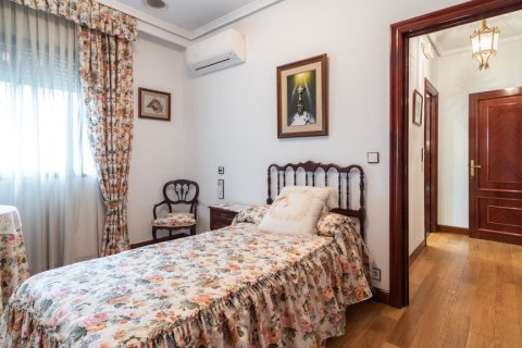 Villa zum Verkauf in Madrid, Spanien 7 Schlafzimmer, 710 m2 Nr. 3563 - Foto 28