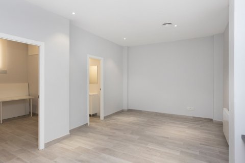 Wohnung zum Verkauf in Madrid, Spanien 4 Schlafzimmer, 98 m2 Nr. 61178 - Foto 8