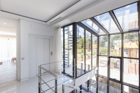 Villa zum Verkauf in Marbella, Malaga, Spanien 5 Schlafzimmer, 832.19 m2 Nr. 62354 - Foto 5