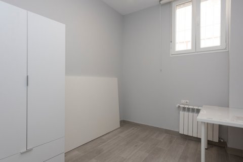 Wohnung zum Verkauf in Madrid, Spanien 4 Schlafzimmer, 98 m2 Nr. 61178 - Foto 19