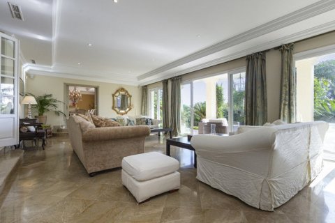 Villa zum Verkauf in Marbella, Malaga, Spanien 7 Schlafzimmer, 589.61 m2 Nr. 3741 - Foto 3