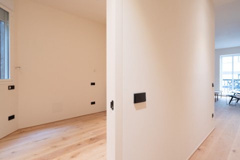 Wohnung zum Verkauf in Madrid, Spanien 3 Schlafzimmer, 196 m2 Nr. 61671 - Foto 23