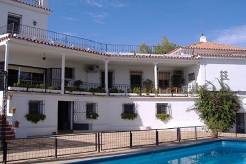 Villa zum Verkauf in Alcala de Guadaira, Seville, Spanien 8 Schlafzimmer, 1.18 m2 Nr. 62391 - Foto 1