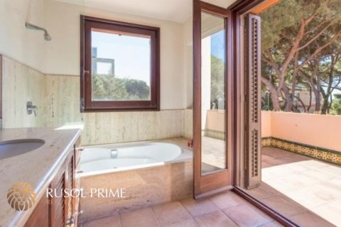 Villa en venta en Gavà, Barcelona, España 6 dormitorios, 630 m2 No. 8892 - foto 6