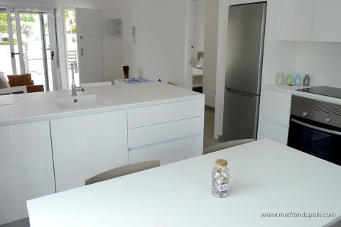 Apartamento en venta en Pilar de la Horadada, Alicante, España 2 dormitorios, 79 m2 No. 9164 - foto 6