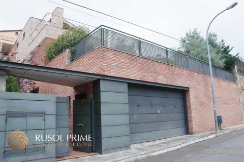 Villa en venta en Vilassar de Dalt, Barcelona, España 5 dormitorios, 395 m2 No. 8746 - foto 11