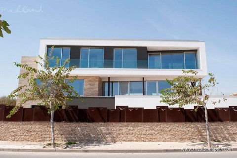 Villa en venta en Torre de la Horadada, Alicante, España 7 dormitorios, 540 m2 No. 9428 - foto 3