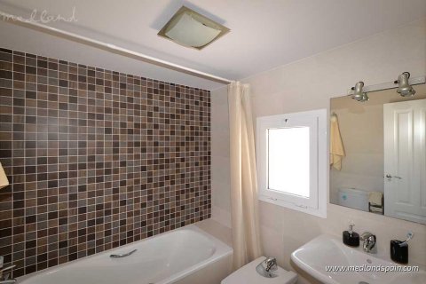 Apartamento en venta en Santa Pola, Alicante, España 2 dormitorios, 74 m2 No. 9431 - foto 10