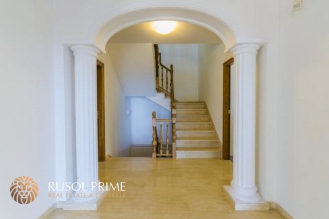 Villa en venta en Cabrils, Barcelona, España 5 dormitorios, 762 m2 No. 8686 - foto 7