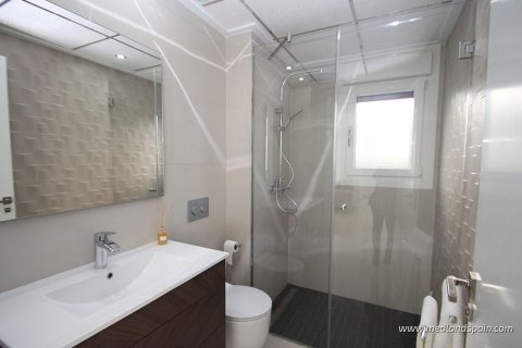 Villa en venta en La Manga del Mar Menor, Murcia, España 3 dormitorios, 126 m2 No. 9691 - foto 5
