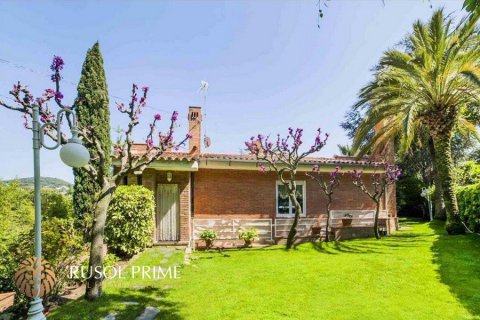 Villa en venta en Cabrils, Barcelona, España 4 dormitorios, 400 m2 No. 8796 - foto 14