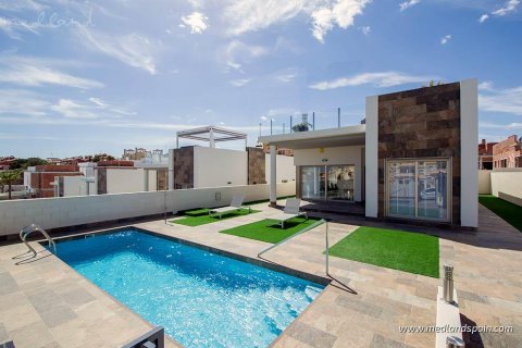 Villa en venta en Villamartin, Alicante, España 3 dormitorios, 89 m2 No. 9224 - foto 1