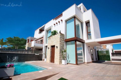 Villa en venta en La Manga del Mar Menor, Murcia, España 3 dormitorios, 126 m2 No. 9691 - foto 14