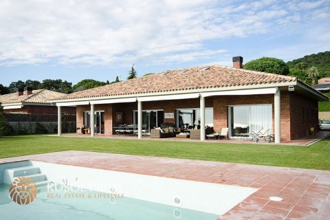 Villa en venta en Sant Andreu de Llavaneres, Barcelona, España 5 dormitorios, 423 m2 No. 8682 - foto 13
