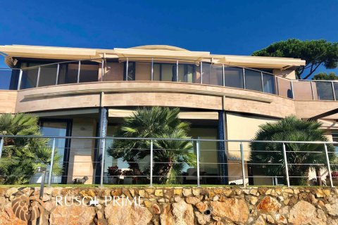 Villa en venta en Tossa de Mar, Gerona, España 449 m2 No. 11504 - foto 1