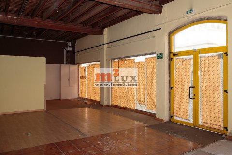 Propiedad comercial en venta en Sant Feliu de Guíxols, Gerona, España 1500 m2 No. 16851 - foto 24