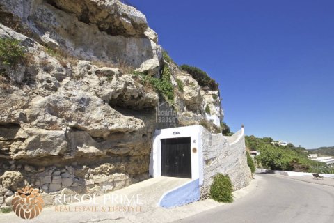 Casa adosada en venta en Mahon, Menorca, España 3 dormitorios, 222 m2 No. 11241 - foto 2