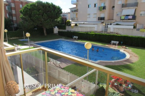 Apartamento en venta en Coma-Ruga, Tarragona, España 3 dormitorios, 80 m2 No. 12003 - foto 1