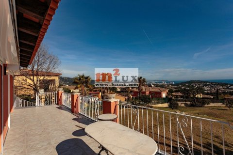 Villa en venta en Sant Feliu de Guíxols, Gerona, España 5 dormitorios, 250 m2 No. 16714 - foto 13