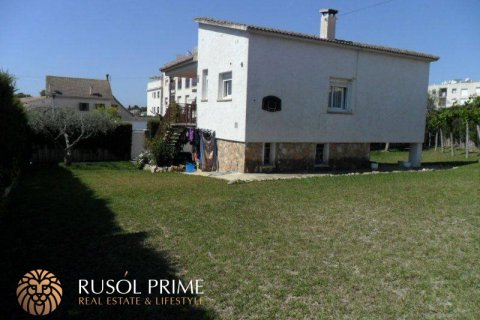 Сasa en venta Coma-Ruga, Tarragona, España 3 dormitorios, 100 m2 No. 11545 - foto 17