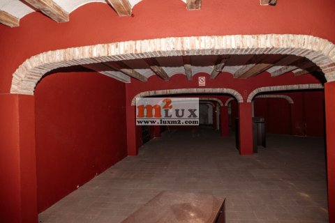 Propiedad comercial en venta en Sant Feliu de Guíxols, Gerona, España 1500 m2 No. 16851 - foto 6