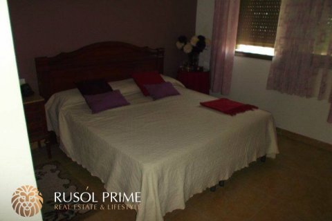 Сasa en venta en Coma-Ruga, Tarragona, España 4 dormitorios, 300 m2 No. 11727 - foto 15
