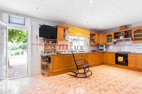 Villa en venta en Lloret de Mar, Gerona, España 3 dormitorios, 346 m2 No. 16700 - foto 20