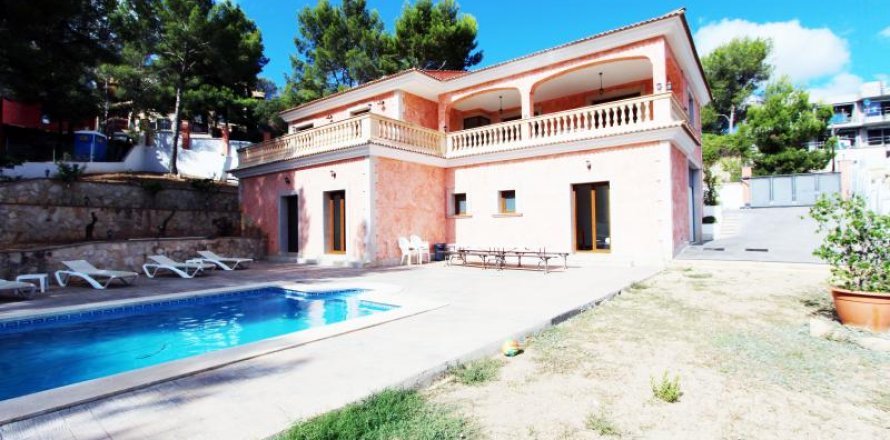 Villa en Palmanova, Mallorca, España 4 dormitorios, 350 m2 No. 18500