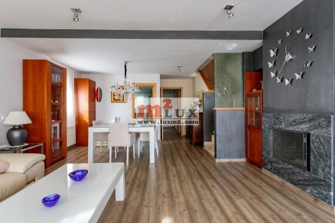 Casa adosada en venta en Lloret de Mar, Gerona, España 4 dormitorios, 230 m2 No. 16704 - foto 15