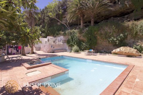 Casa adosada en venta en Mahon, Menorca, España 3 dormitorios, 222 m2 No. 11241 - foto 9