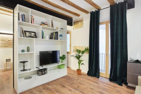 Apartamento en venta en Barcelona, España 45 m2 No. 15990 - foto 1