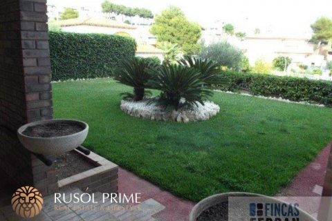 Сasa en venta Coma-Ruga, Tarragona, España 4 dormitorios, 320 m2 No. 11983 - foto 5