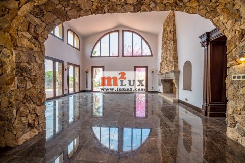 Villa en venta en Blanes, Gerona, España 4 dormitorios, 408 m2 No. 16720 - foto 30