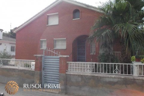 Сasa en venta Coma-Ruga, Tarragona, España 8 dormitorios, 150 m2 No. 11657 - foto 11
