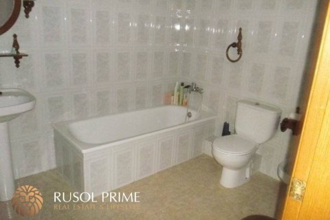 Сasa en venta Coma-Ruga, Tarragona, España 8 dormitorios, 150 m2 No. 11657 - foto 19