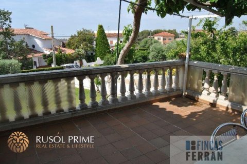 Сasa en venta Coma-Ruga, Tarragona, España 6 dormitorios, 420 m2 No. 11625 - foto 15