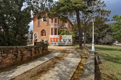 Villa en venta en Sant Feliu de Guíxols, Gerona, España 8 dormitorios, 550 m2 No. 16844 - foto 3