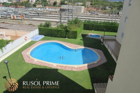 Apartamento en venta en Coma-Ruga, Tarragona, España 3 dormitorios, 80 m2 No. 11621 - foto 1