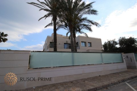 Villa en venta en Orihuela, Alicante, España 4 dormitorios, 350 m2 No. 10266 - foto 5