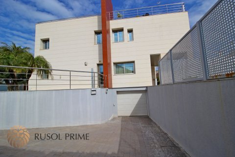 Villa en venta en Orihuela, Alicante, España 4 dormitorios, 350 m2 No. 10266 - foto 8