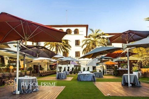 Hotel en venta Barcelona, España 3600 m2 No. 11955 - foto 1
