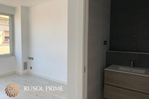 Propiedad comercial en venta Barcelona, España 390 m2 No. 11536 - foto 1