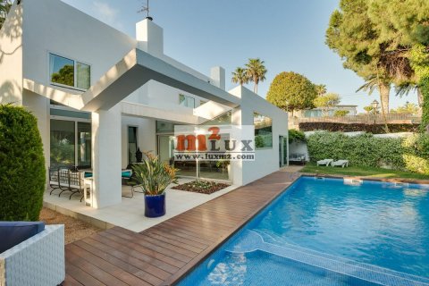 Villa en venta en S'Agaró, Gerona, España 4 dormitorios, 205 m2 No. 16735 - foto 1