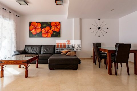 Casa adosada en venta en Lloret de Mar, Gerona, España 4 dormitorios, 264 m2 No. 16699 - foto 14