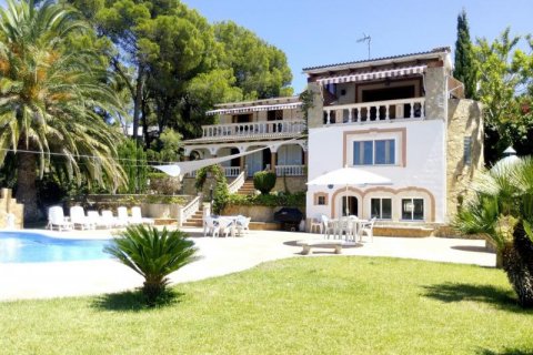 Villa en venta en Santa Ponsa, Mallorca, España 5 dormitorios, 240 m2 No. 18557 - foto 1