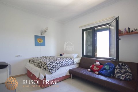 Casa adosada en venta en Mahon, Menorca, España 3 dormitorios, 222 m2 No. 11241 - foto 17